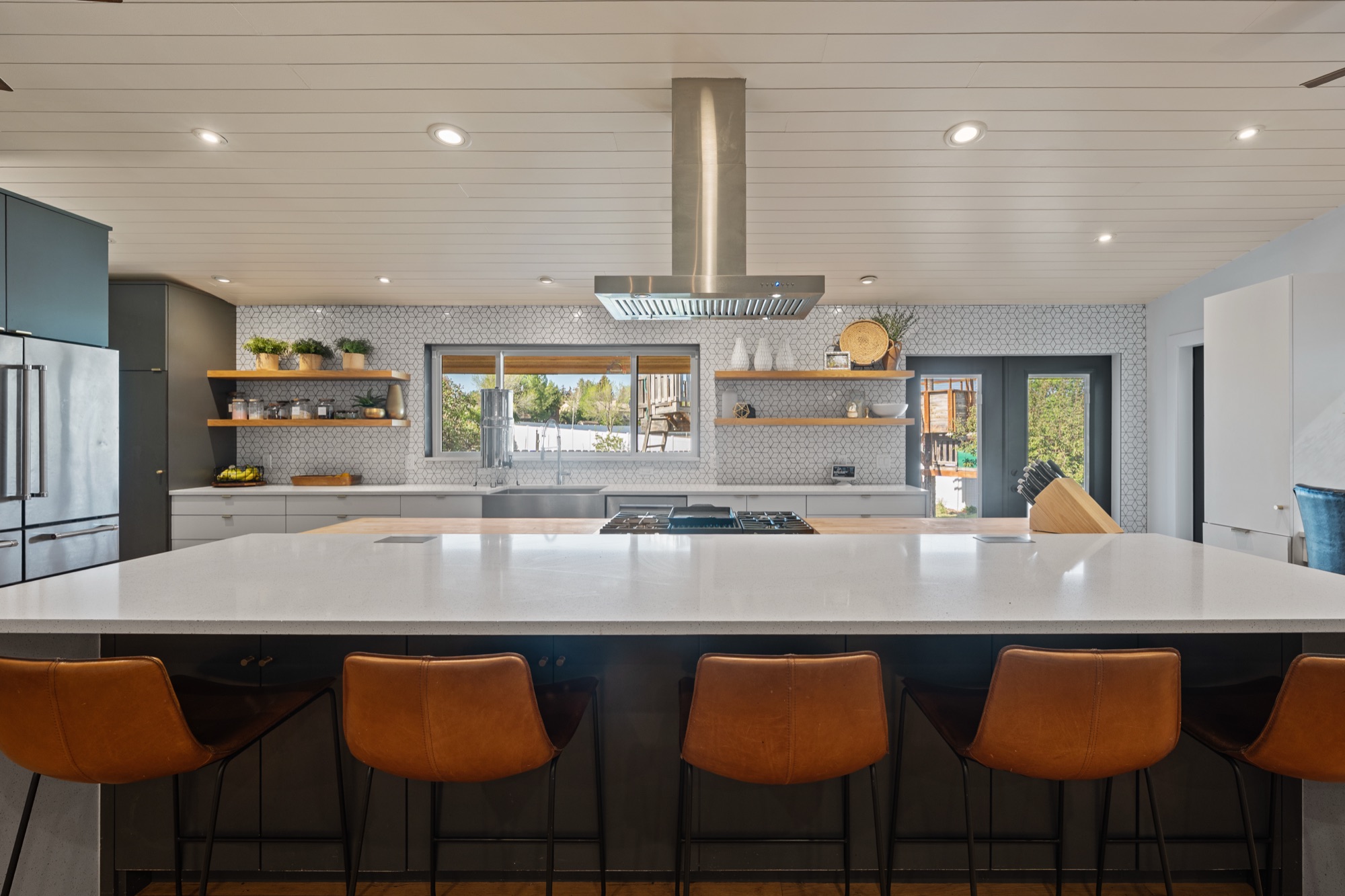 Gourmet kitchen